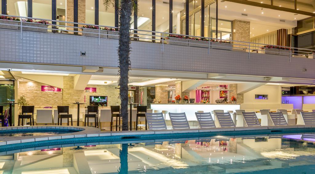 Hotel Rivamare Lido di Jesolo Esterno foto