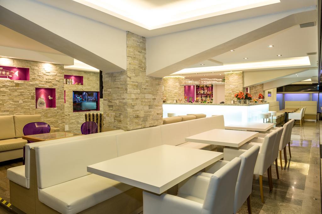 Hotel Rivamare Lido di Jesolo Esterno foto